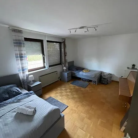 Lejlighed Zentral Gelegene Ferienwohnung Mit Garten. *